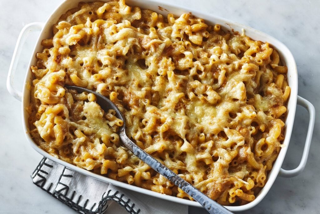 French Onion Mac n' Cheese - Cuisine Adventures